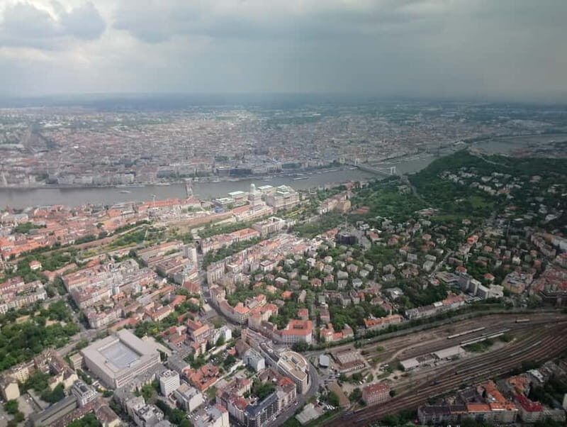 Budapest Sightseeing Flight with Cessna C172 - Key Points