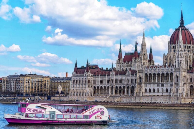Budapest: Sightseeing Tour by Boat - Practical Tips for Your Cruise