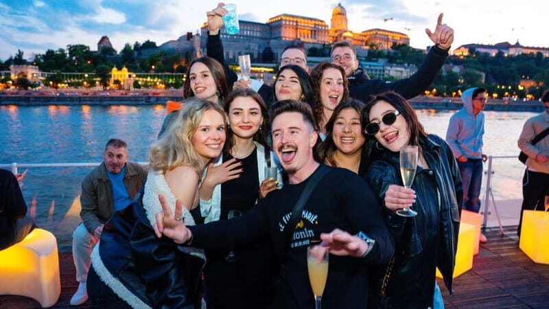 Budapest: Sip and Sail River Cruise with Unlimited Prosecco - Final Thoughts: Who Is This Cruise Best For?