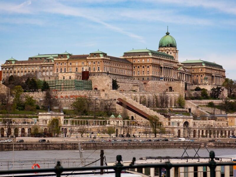 budapest-skyline-sightseeing-cruise-with-parliament-view