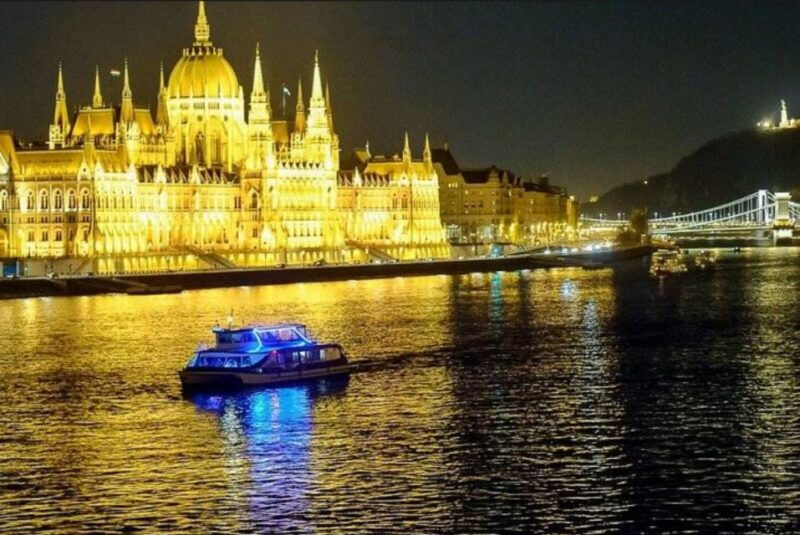 budapest-sunset-cruise-with-3-cocktails-winter-edition