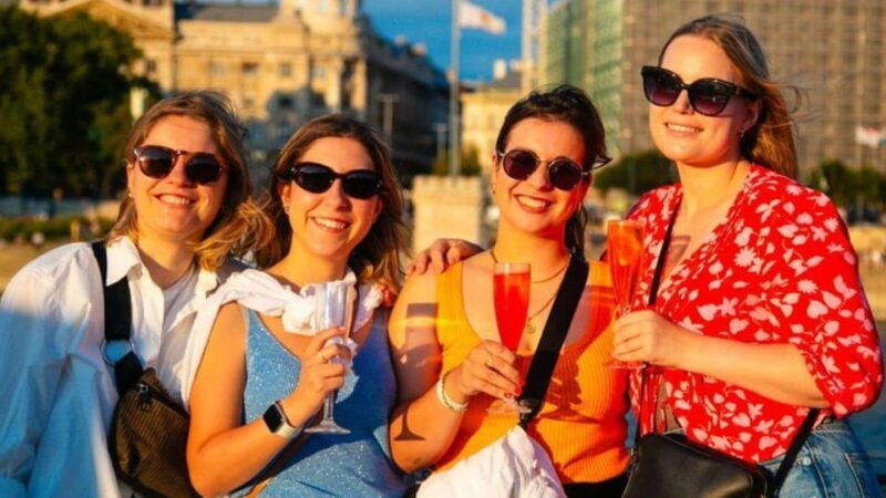 budapest-sunset-sightseeing-cruise-with-unlimited-cocktails