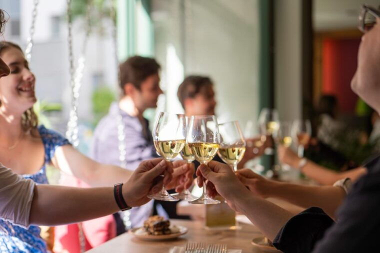 budapest-tipsy-food-tour-with-drinks