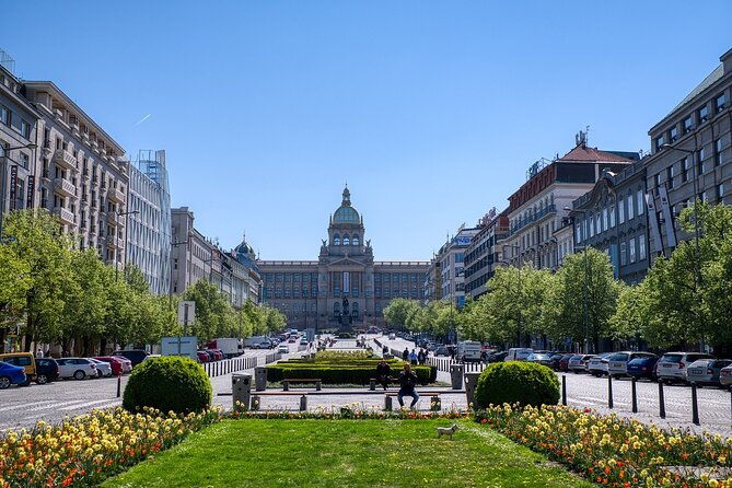 budapest-to-prague-private-transfer-with-2-hours-of-sightseeing