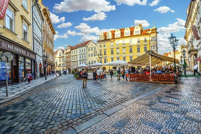 budapest-to-prague-private-transfer-with-2-hours-of-sightseeing