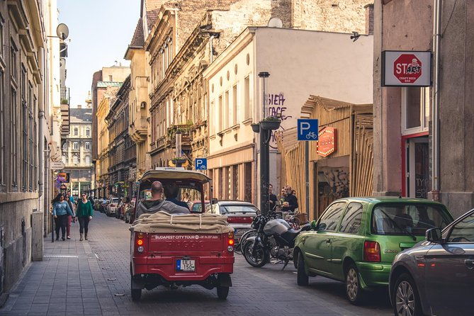 budapest-tuk-tuk-city-tour