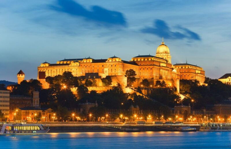 budapest-unlimited-prosecco-and-wine-sightseeing-cruise