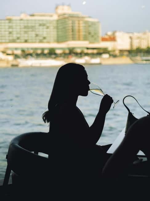 Budapest: Unlimited Prosecco, Beer and Aperol Spritz Cruise - The Experience from the Reviews