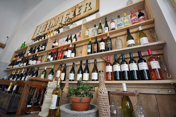 budapest-urban-feast-food-tour-with-wine-tasting-coffee-house