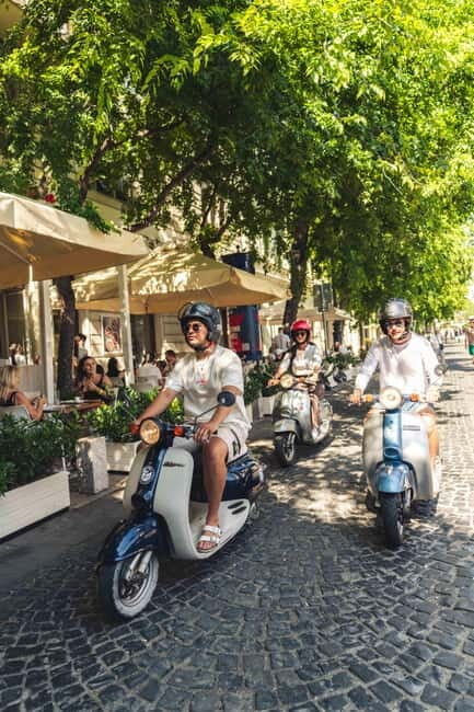 Budapest: Vintage Scooter Sightseeing Tour - Discovering Budapest on Two Wheels