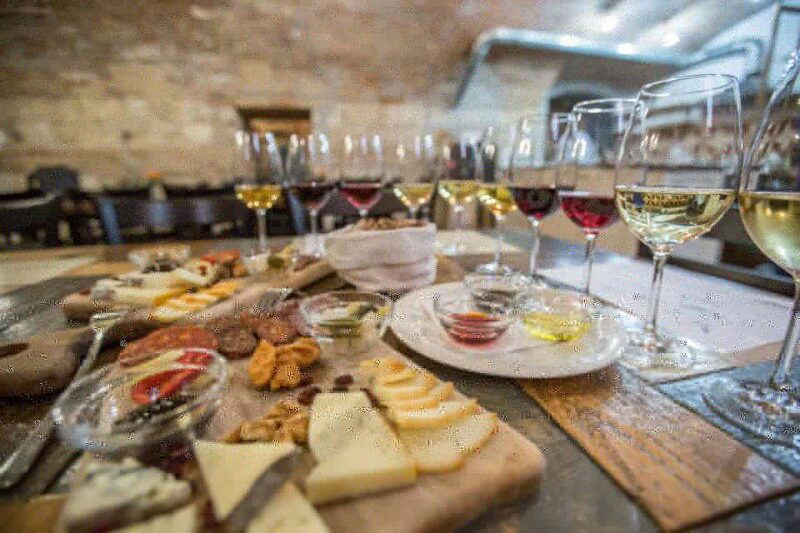budapest-wine-cheese-and-charcuterie-tasting