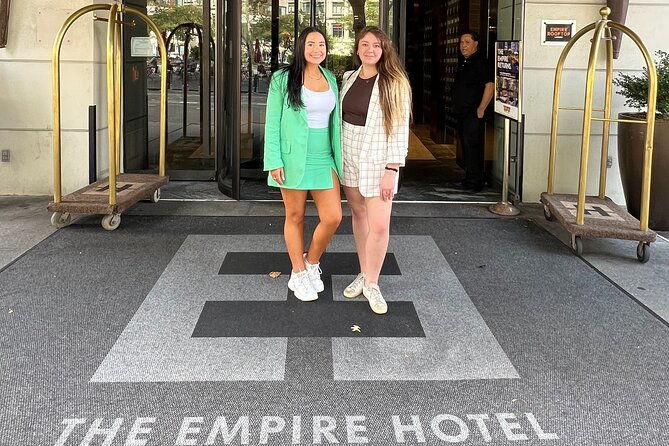 budget-gossip-girl-tour-2