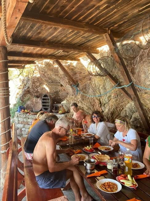 Budva: Hidden paradise tour with snorkeling and lunch - Who Will Love This Tour?