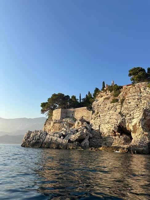 Budva: Private 5 hour boat trip: Beach hopping tour - An In-Depth Look at the 5-Hour Beach Hopping Boat Tour