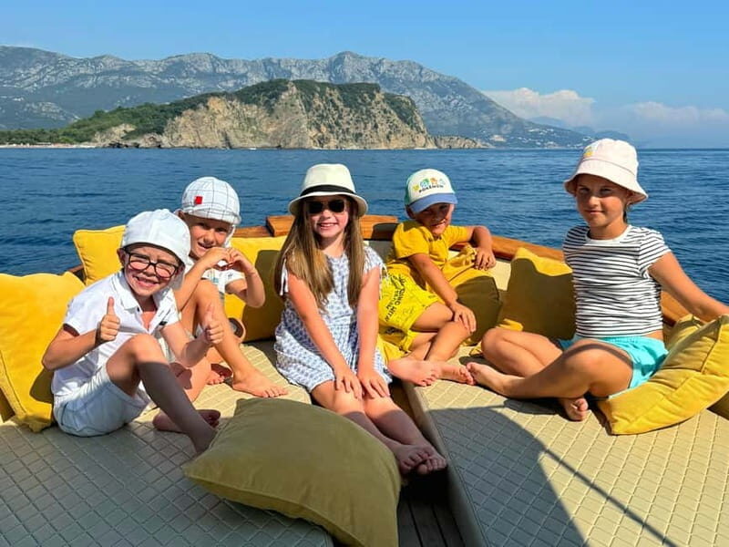 Budva: Private Sightseeing Boat Tour with Swimming & Drinks - Why This Tour Works