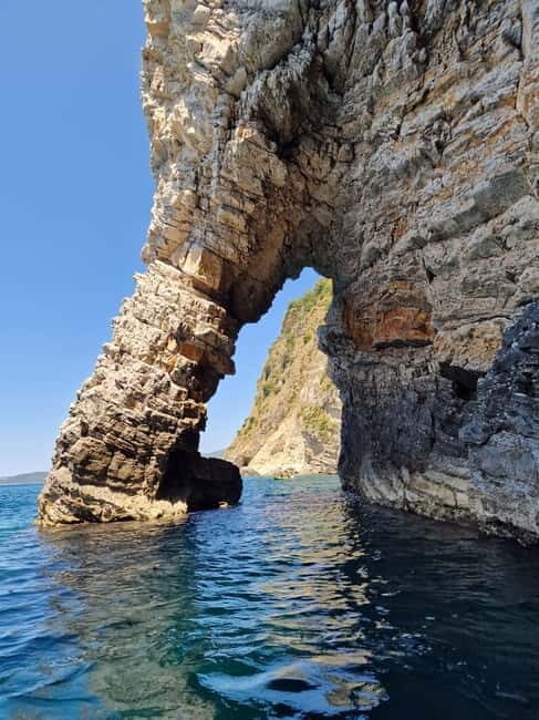 Budva: SUP/kayak tour to Sv.Nikola island caves - FAQ