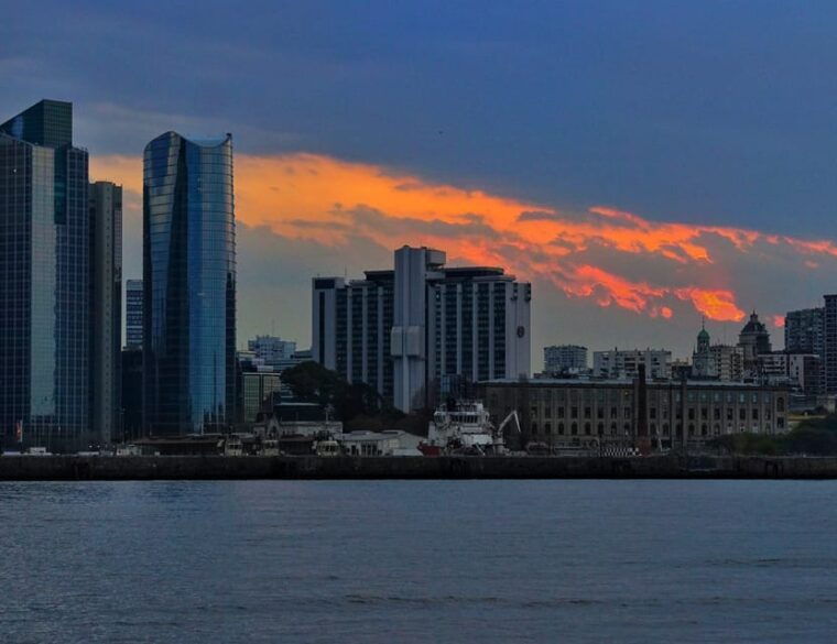 buenos-aires-24-hour-hop-on-hop-off-bus-and-river-cruise