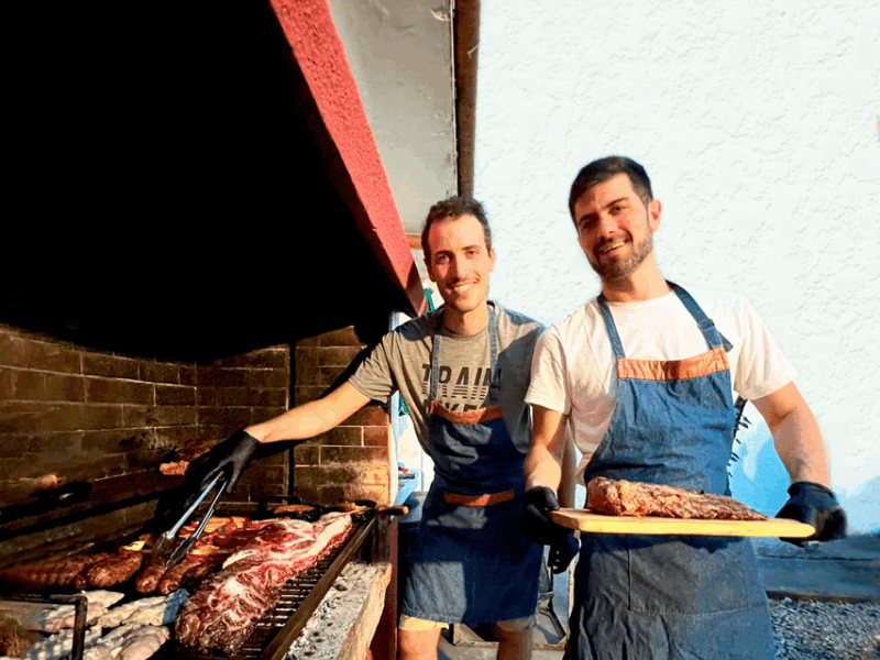 buenos-aires-argentine-barbecue-with-live-music