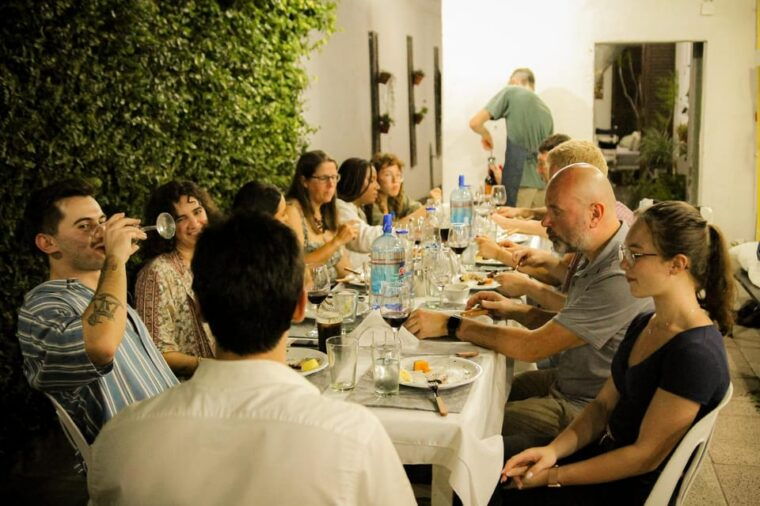 buenos-aires-argentine-barbecue-with-live-music