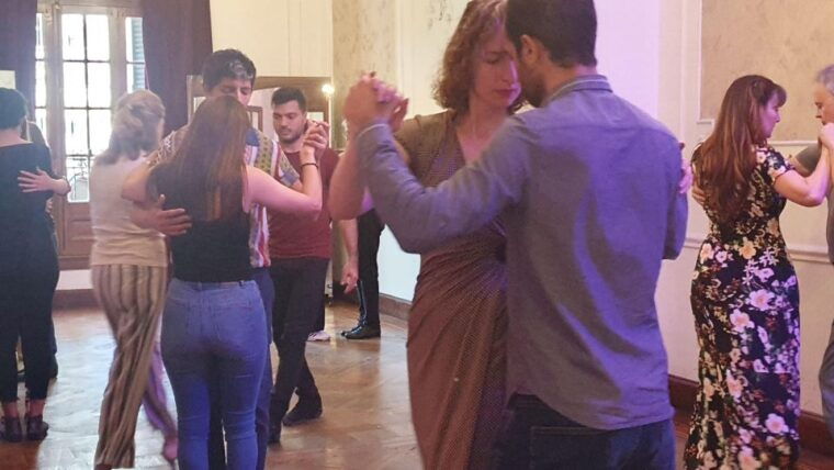 buenos-aires-group-tango-class-with-mate-and-snacks