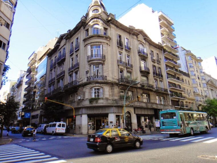 buenos-aires-recoleta-neighborhood-walking-tour