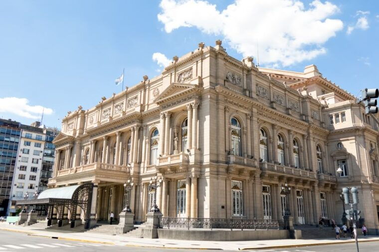 buenos-aires-walking-city-tour-with-colon-theater-museums