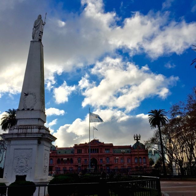 buenos-aires-walking-tour-of-may-square
