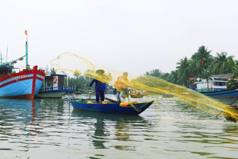 buffalo-riding-basket-boat-and-cooking-class-hoian-da-nang