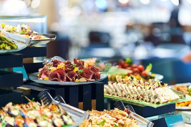 Buffet Dinner at Saffron in Atlantis the Palm Dubai - Who Should Consider This Experience?