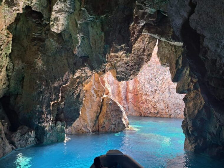 buggerru-boat-excursions-mines-in-the-blue