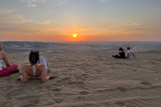 buggy-in-huacachina-at-sunset