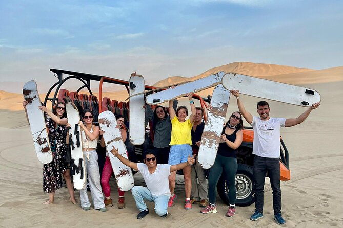 buggy-in-huacachina-at-sunset