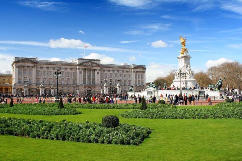 Bundle: British Museum-Changing of the Guard-Jack the Ripper - The Itinerary Breakdown: What to Expect from Each Part
