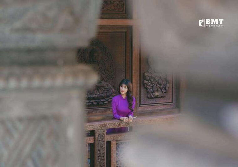buon-ma-thuot-ao-dai-photoshoot-at-pagoda-or-walking-street