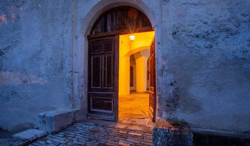 Burg Heinfels: An exclusive tour of the castle at night - Key Points  
