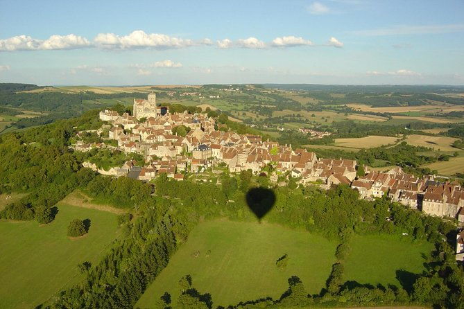 burgundy-hot-air-balloon-ride-from-vezelay