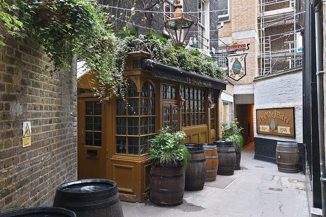 burnings-butchery-black-death-a-walking-tour-of-londons-bloody-past