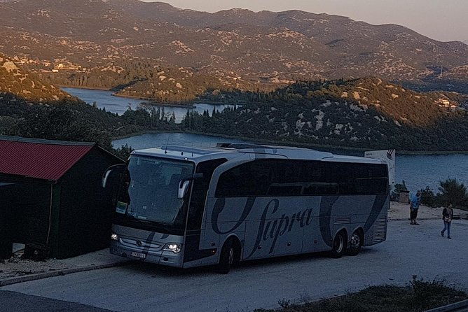 bus-coach-excursion