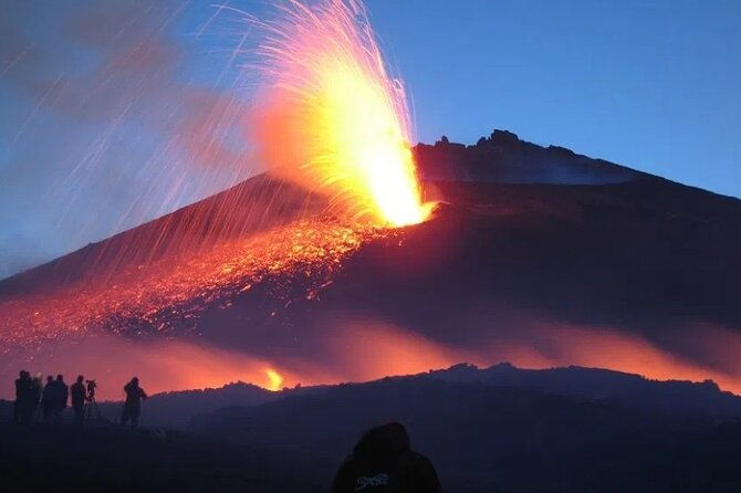 bus-etna-experience-of-italy
