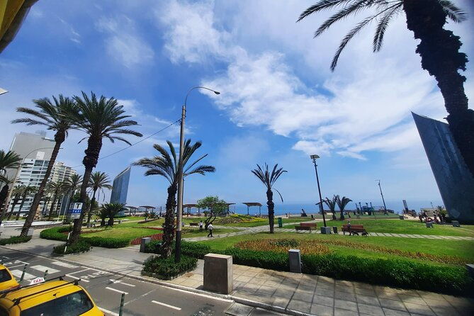 bus-hop-on-hop-off-in-miraflores