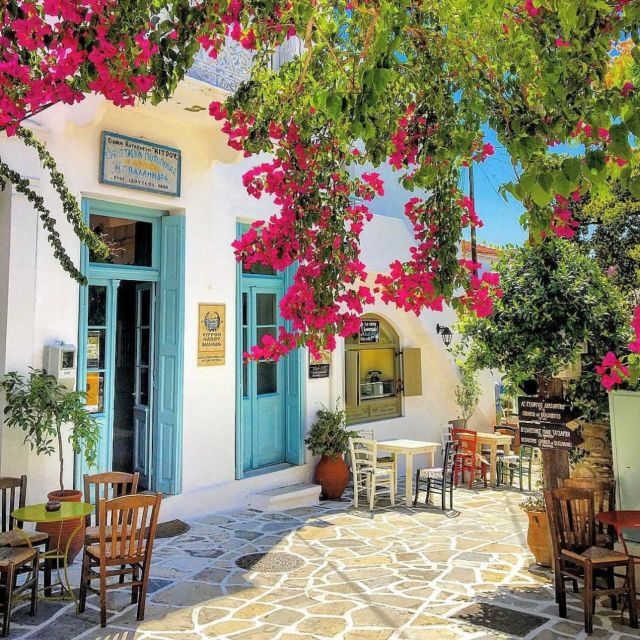 Bus Tour Around the island of Naxos - An In-Depth Look at the Naxos Bus Tour