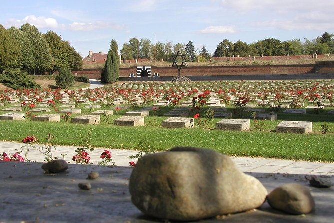 bus-tour-to-terezin-from-prague