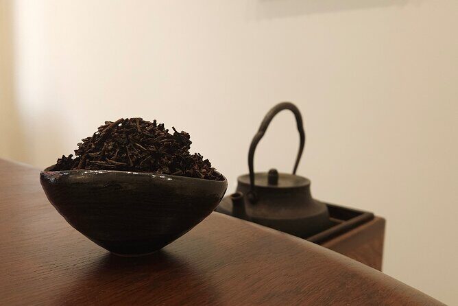 Busan: Join a Tea Ceremony & Create a Calligraphy Memento - The Experience: An In-Depth Look