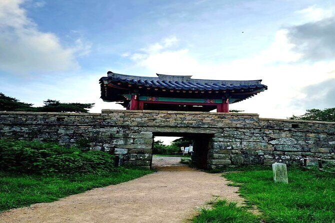 Busan Private Hiking Tour : Panoramic Views Awaits - Authentic Experiences and Notable Highlights