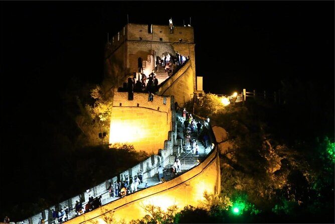 BusDa-Sunset Glow at Badaling Great Wall Night Bus Tour w/ Ticket - Who Should Consider This Tour?