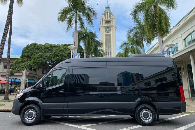business-class-transportation-to-waikiki-with-lei-greeting