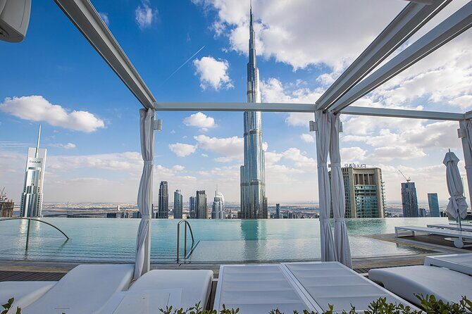 Business Lunch at CE LA VI Dubai Level 54 Address Sky Views Dubai - Who Is This Experience Best For?