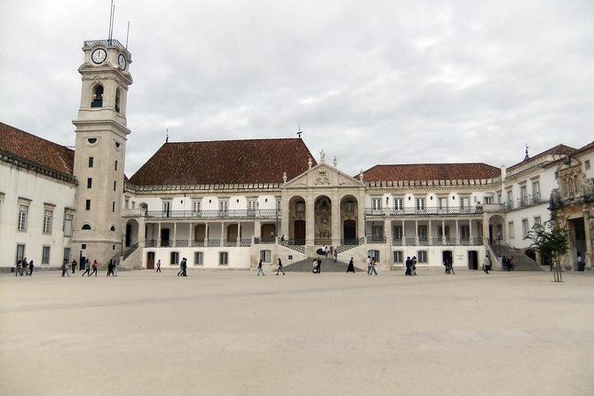 bussaco-palace-and-the-university-of-coimbra-private-tour