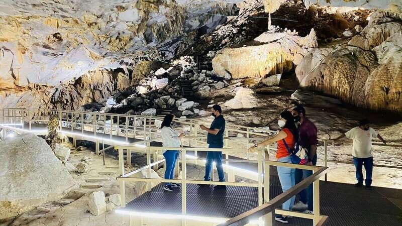 "Bustamante" Groutes Tour, with guide, transfer and tickets - What to Expect from the Experience