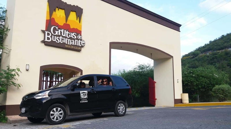 "Bustamante" Groutes Tour, with guide, transfer and tickets - Visiting Boca de Leones Canyon and Ojo de Agua San Lorenzo